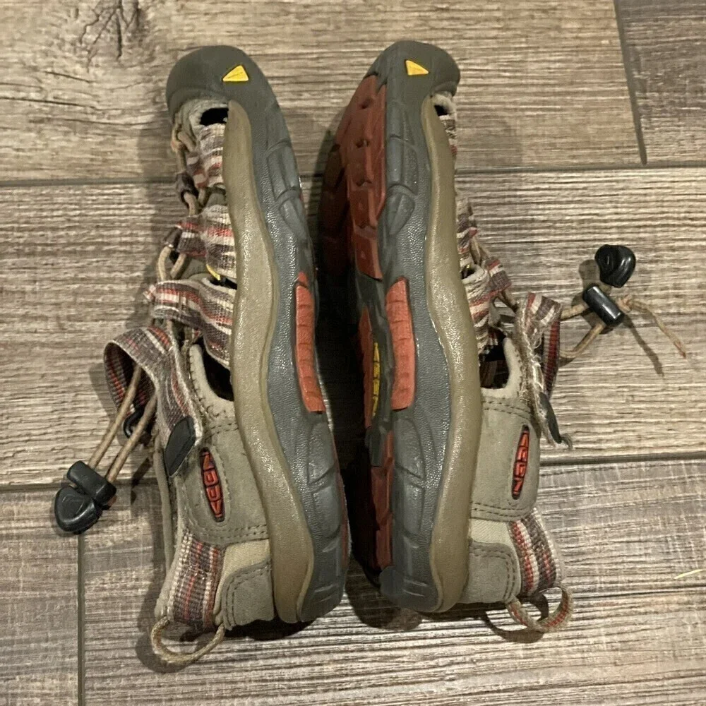 Keen Newport H2 Kids Size 1 Kids Trail Hiking Water Sport Sandals Brown Shoes